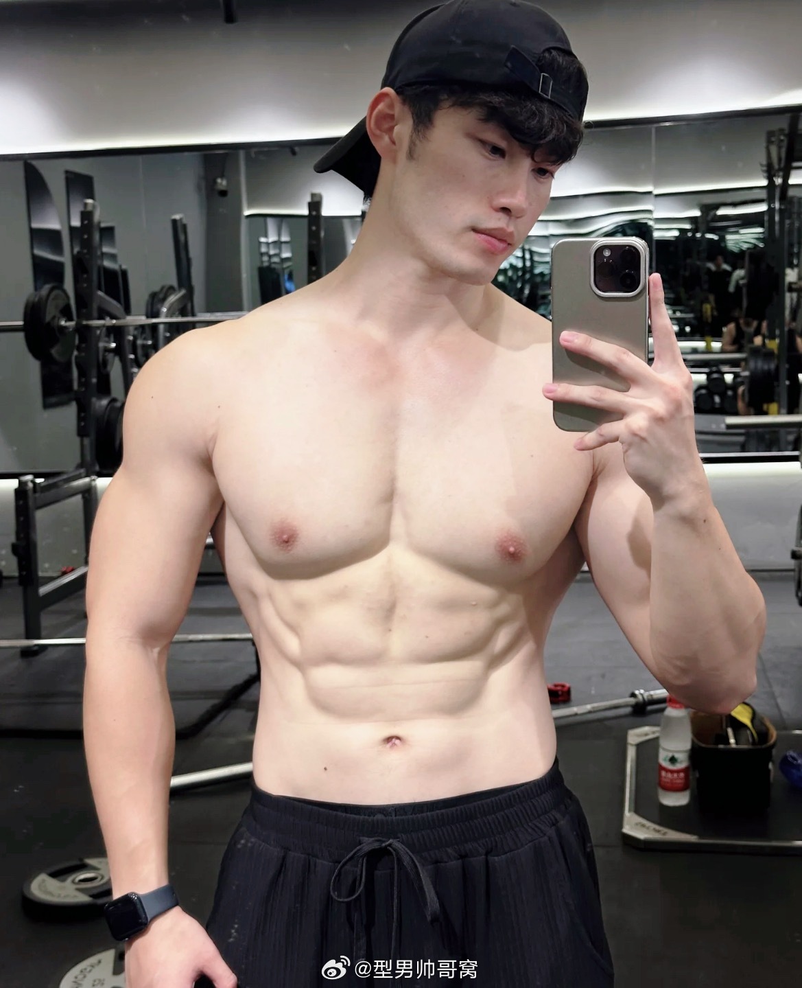 型男帅哥窝肌肉型男​​​