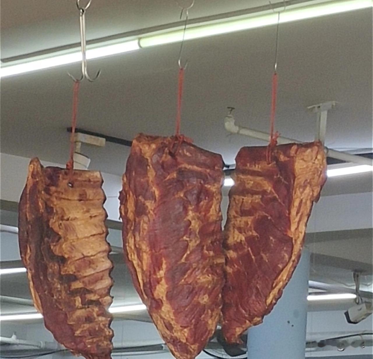 你喜欢早餐在家吃还是在外面吃？其实无论在家吃还是在外面吃，得看情况吧，如果