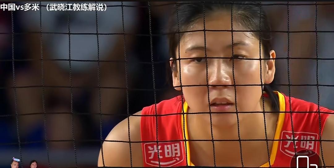世锦赛女排激战正酣，今晚六点看中国女排世锦赛女排淘汰赛已经开始，今晚六点中国女