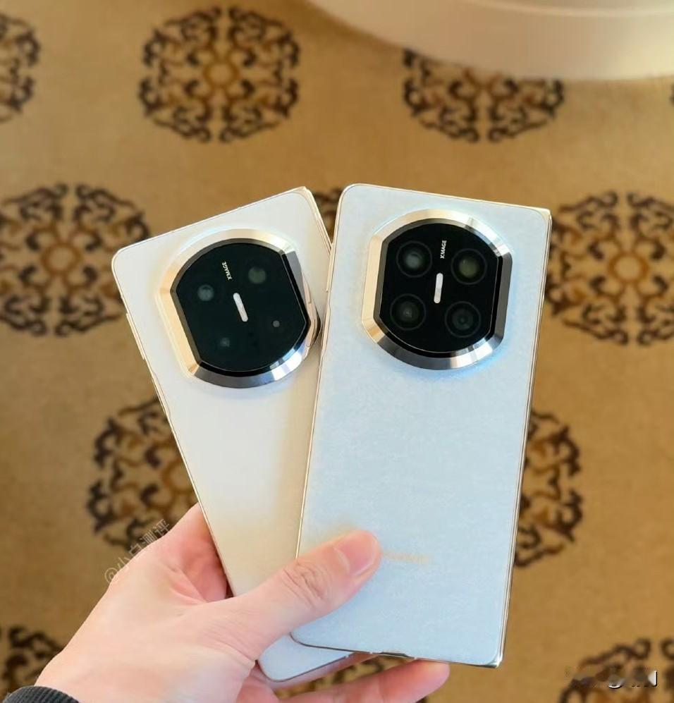 华为matex7折叠屏摄像头乍看真的很丑无论是真机还是发布会的图片后置