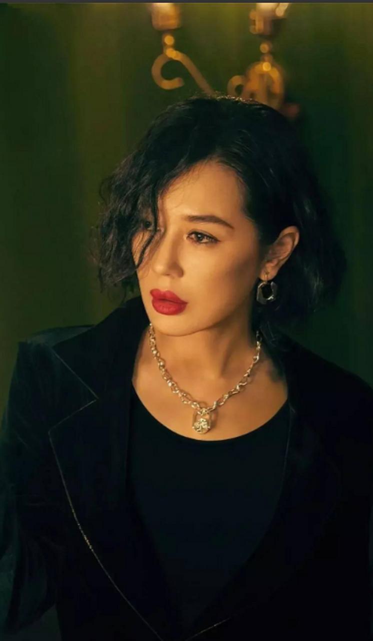 一位情感专家说：“无论男人还是女人，不要随便和人发生关系，因为亲密接触不只是身体