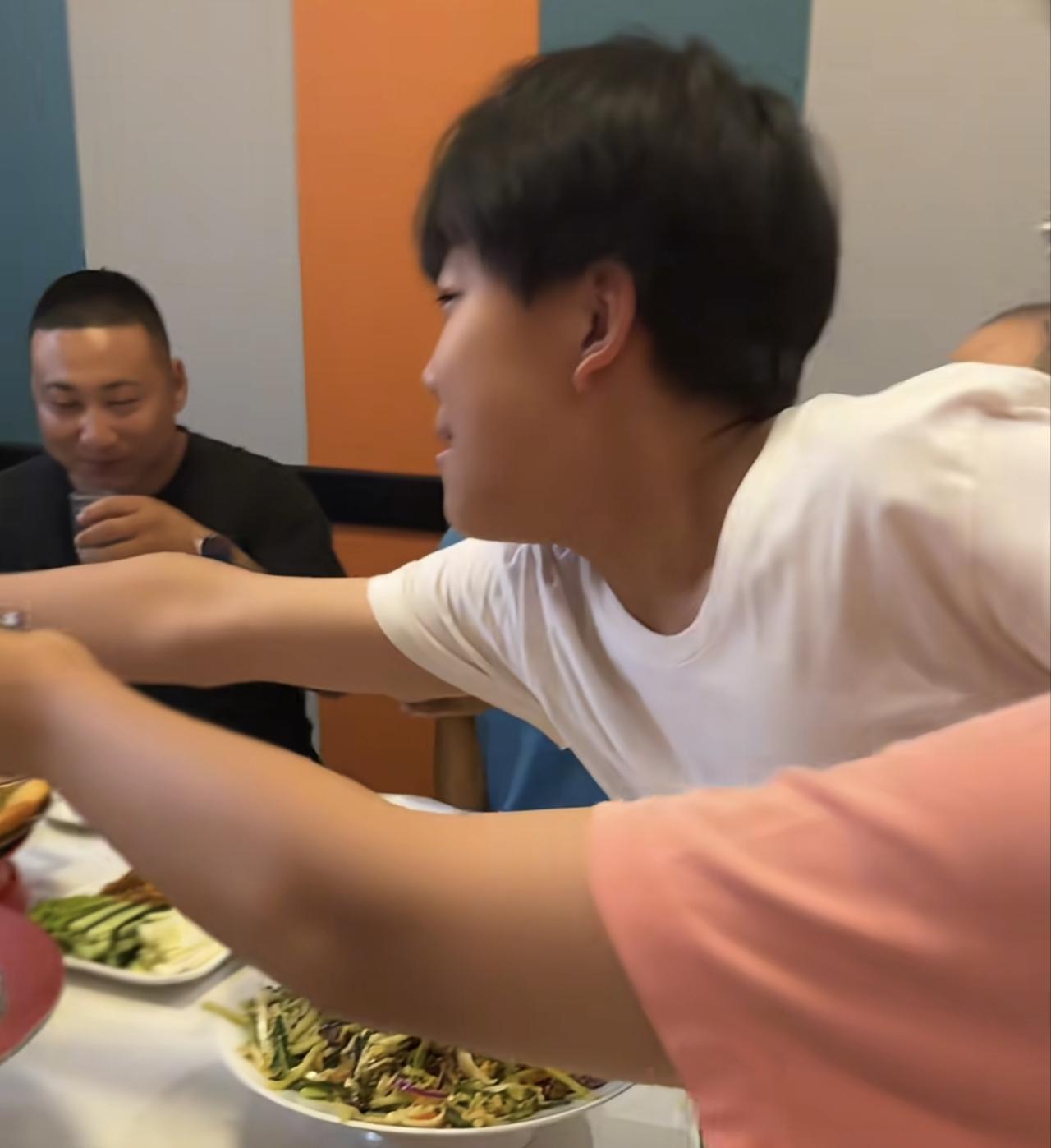 林丽儿子1句话能看出远近亲疏？厉爸厉妈恩爱如初是有秘诀林丽回到天天津后正好