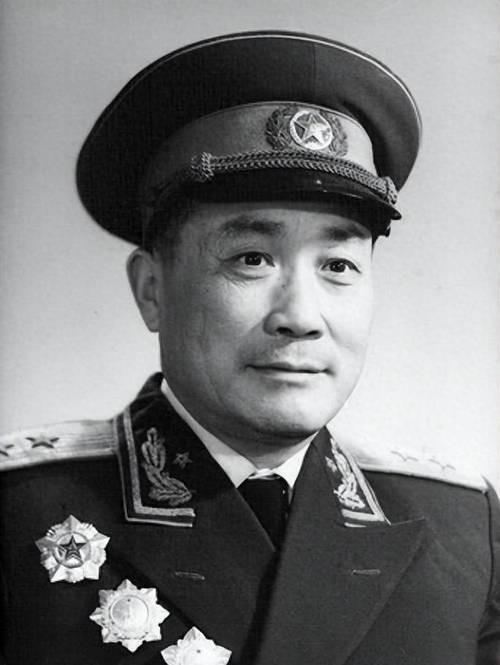 1972年，此人骨灰抵京时，周恩来冒雨迎接，含泪道:“正要重用他的时候，他却过早