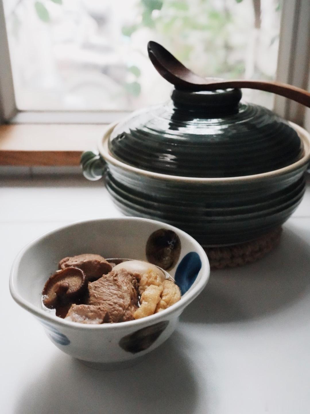 𝟢𝟩.𝟢𝟤iro给了我肉骨茶的料包，今天想起来决定炖一锅犒劳辛苦的自己。
