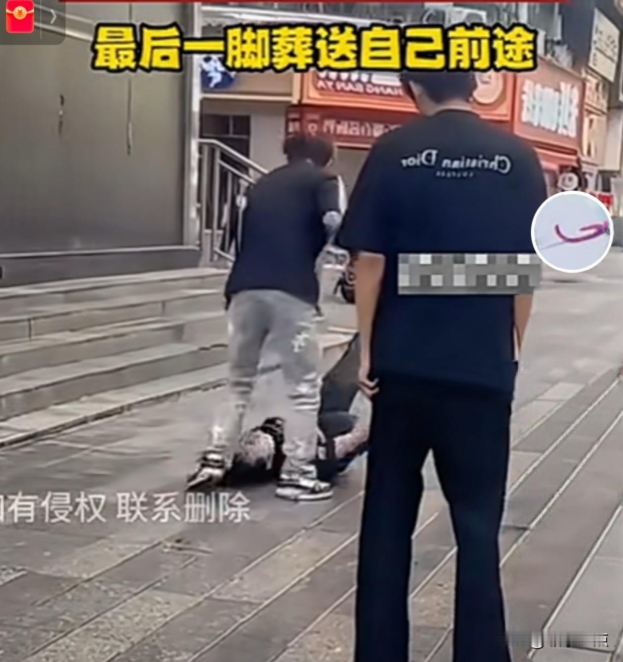 那些从小投胎到有正经工作，有学历的家庭当中长大的人，工作后来往基本上都是高学历的