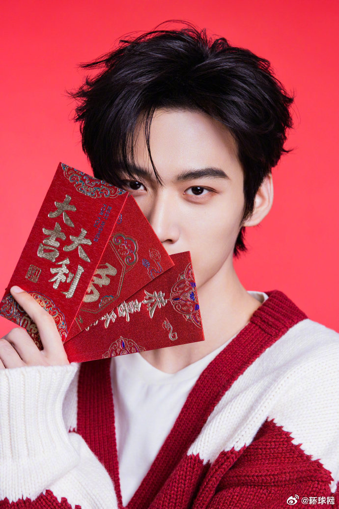 #正月初八蓄势待发#【#一人一句祝开工大吉#】今日开工，和等一起，步履向光，满电