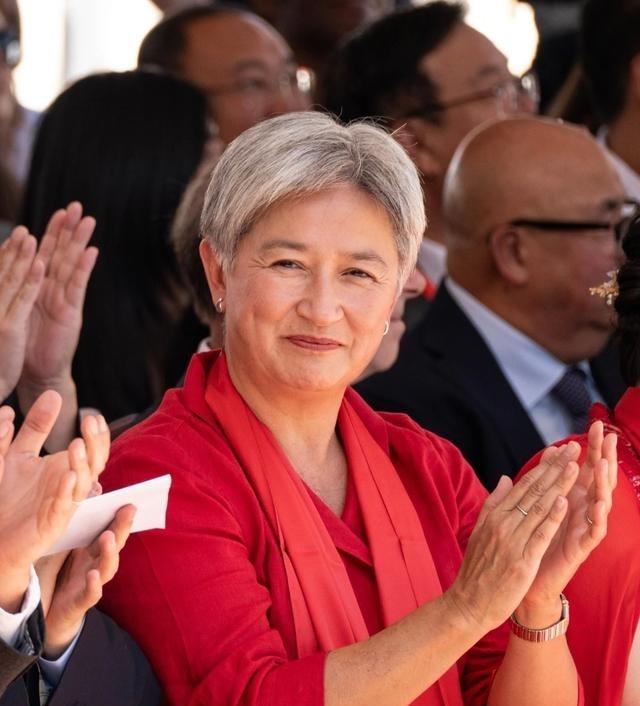 日本心寒，澳大利亚变卦对于当下的日本来说，他们十分失望，因为澳大利亚外长黄英贤在