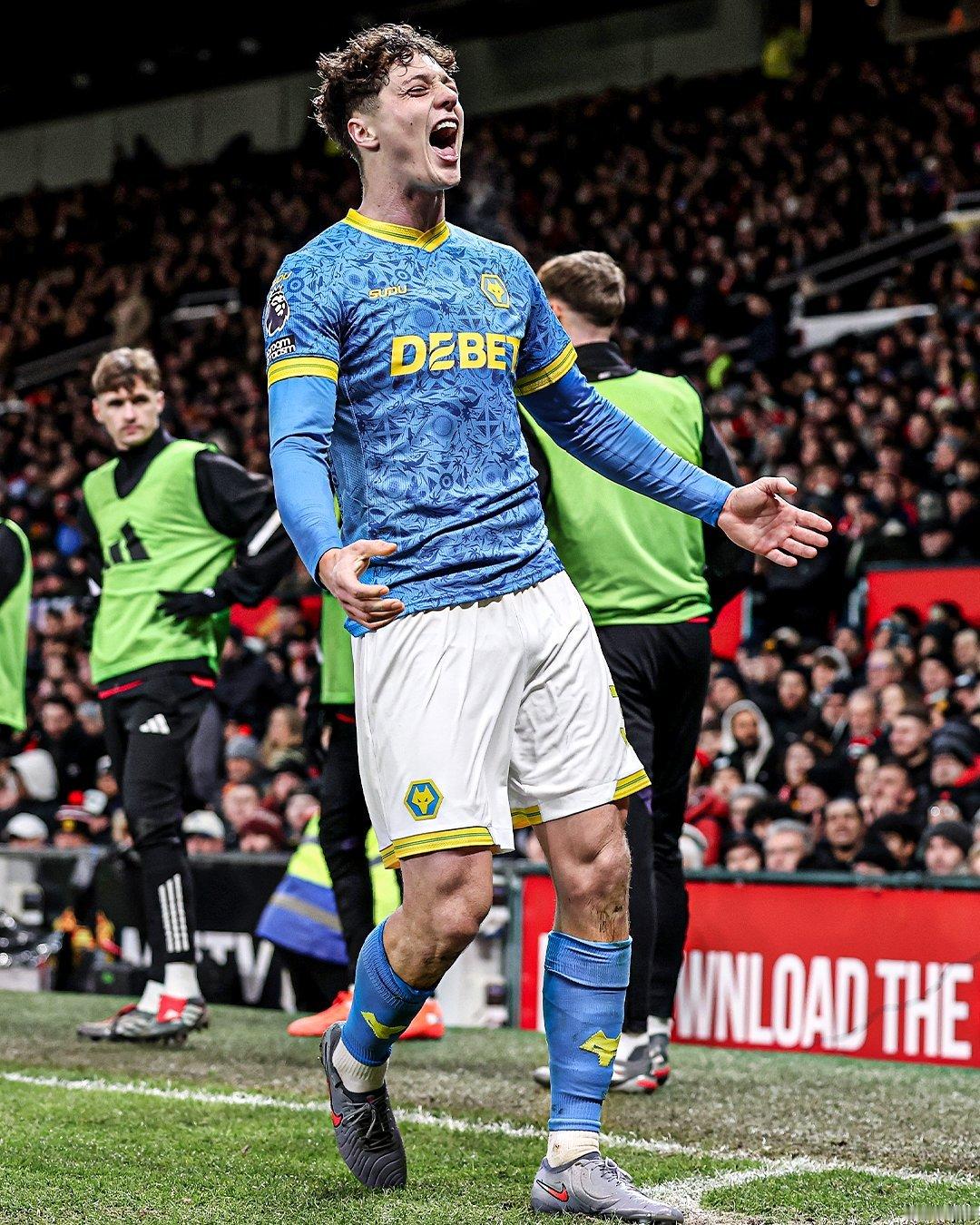 19轮拿到30分，说实话这是超出预期的半程成绩单，能咬住欧冠区，总体来说我魔进步