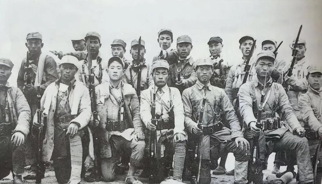 文革时期，父亲从哈达劳改农场两年改造回家，组织部门让他参与调查俺们这个地级市前一