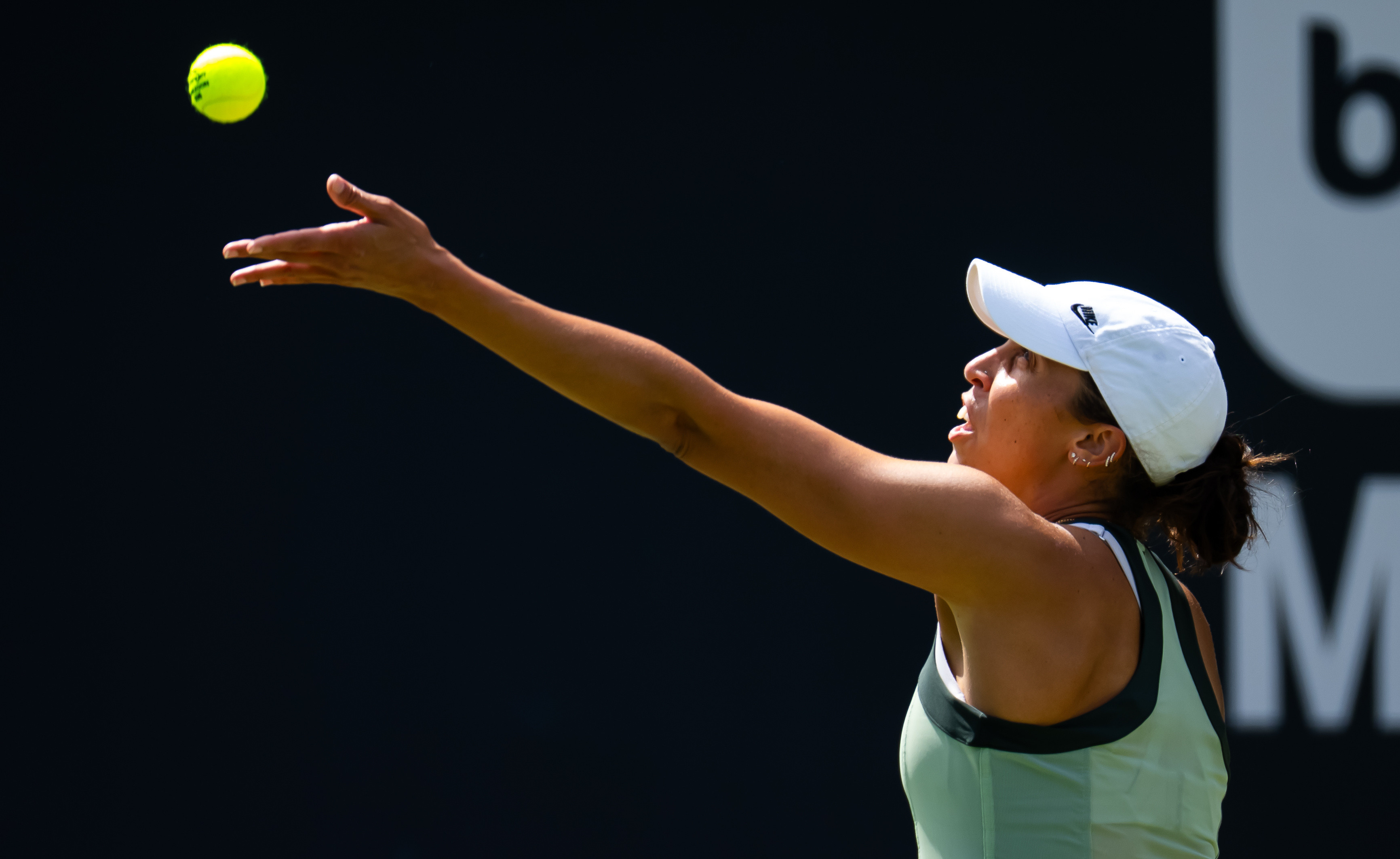 凯斯淘汰穆霍娃！WTA500柏林站第二轮，凯斯以6-47-5击败7号种子穆霍娃
