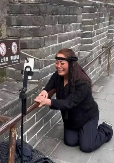 这位大妈的赛道无人能及​