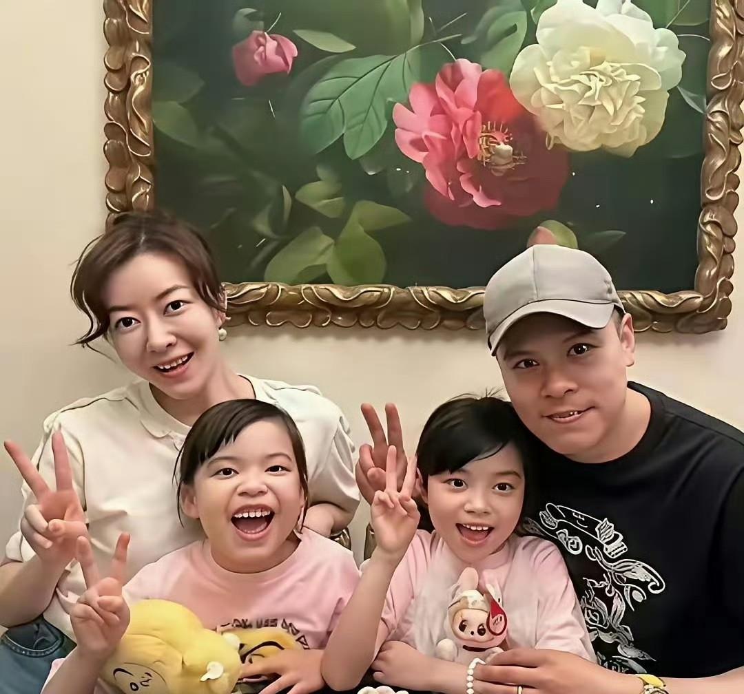 看熊黛林就懂了！自身是名模，颜值身材双在线，妥妥的女神级人物，结果找的老公外形真