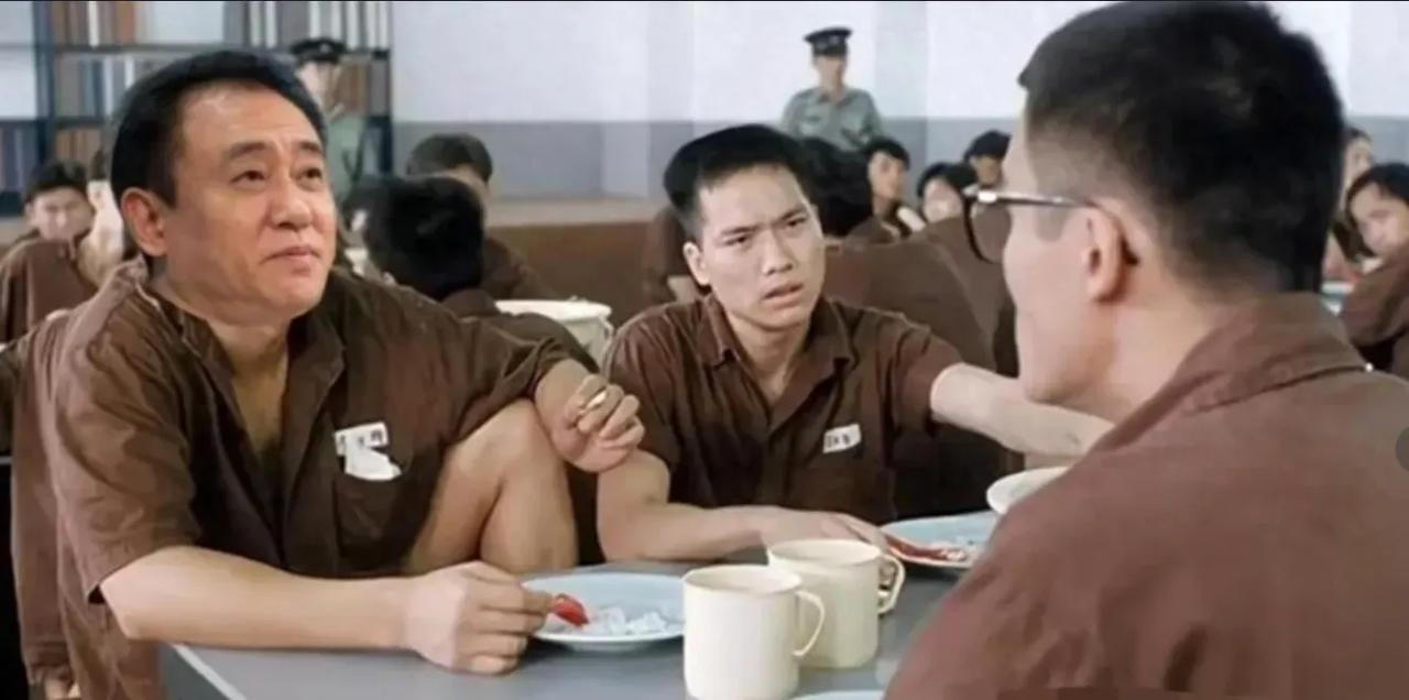 许家印侄子豪宅4400万拍卖，撕开了欠债万亿恒大的冰山一角。近日，又一则关于恒大