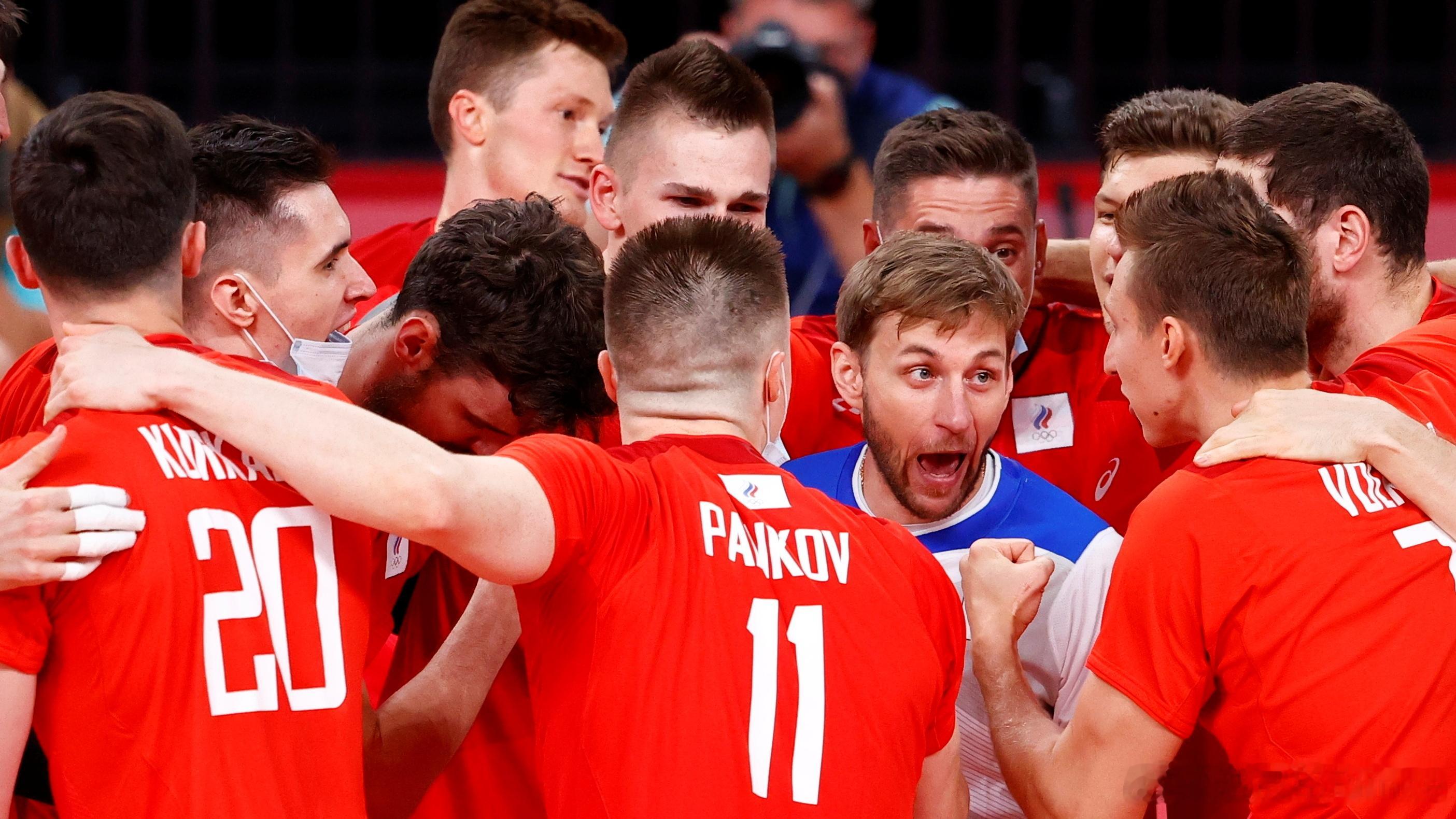 排球📢🇷🇺俄罗斯男排将于7月26日开始国家队备战。🏐二传：帕维尔·