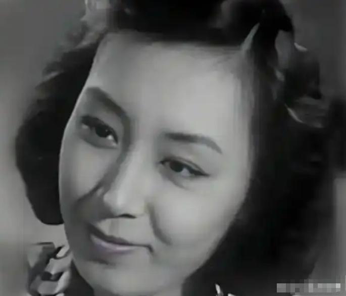 北京电影制片厂的台柱子女演员，78岁被亲儿子打死，儿子转头就自尽了。当年火遍全国