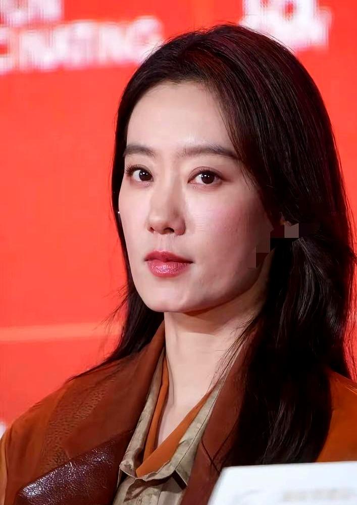 你们敢信吗？周星驰这次在内娱选角，居然被一群顶流女星给“放了鸽子”。他以为凭