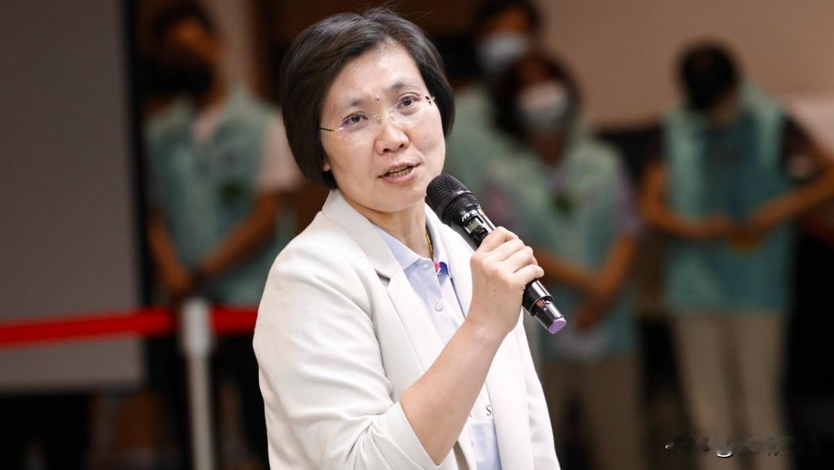 徐欣莹：没有权力决定礼让竹北针对竹北蓝白分裂，国民党新竹县长参选人徐欣莹办公