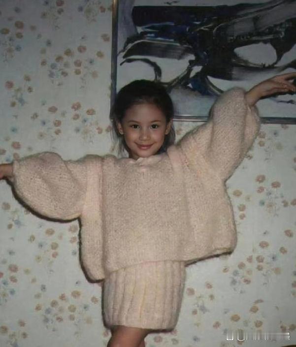 看看这是哪个女明星小时候，你猜得到吗？