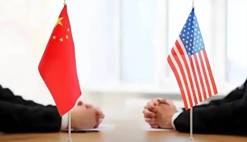 中美军方高层刚在加拿大维多利亚碰完头，美方回头发的通告，直接把全世界的观察家都看
