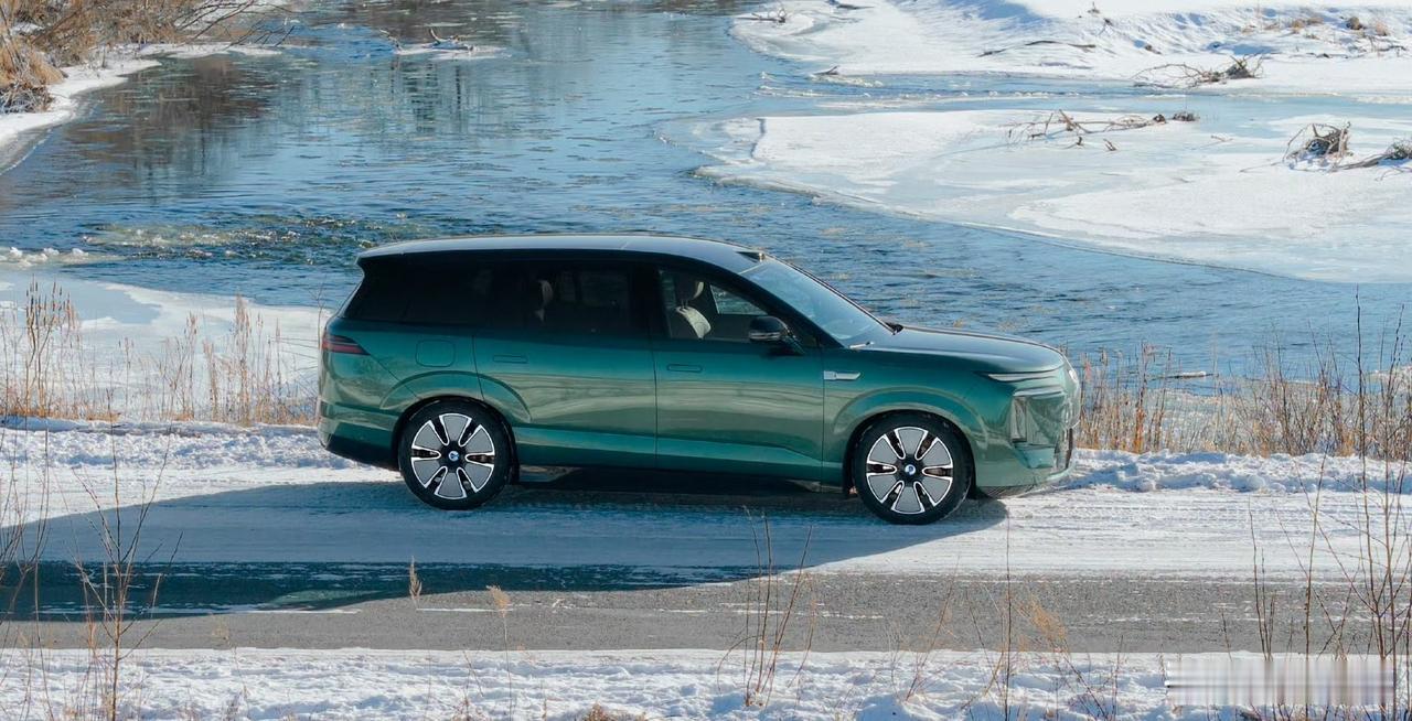 明年比亚迪销量预测按照目前网传的补贴政策还是看500万，没什么好修正的。报废