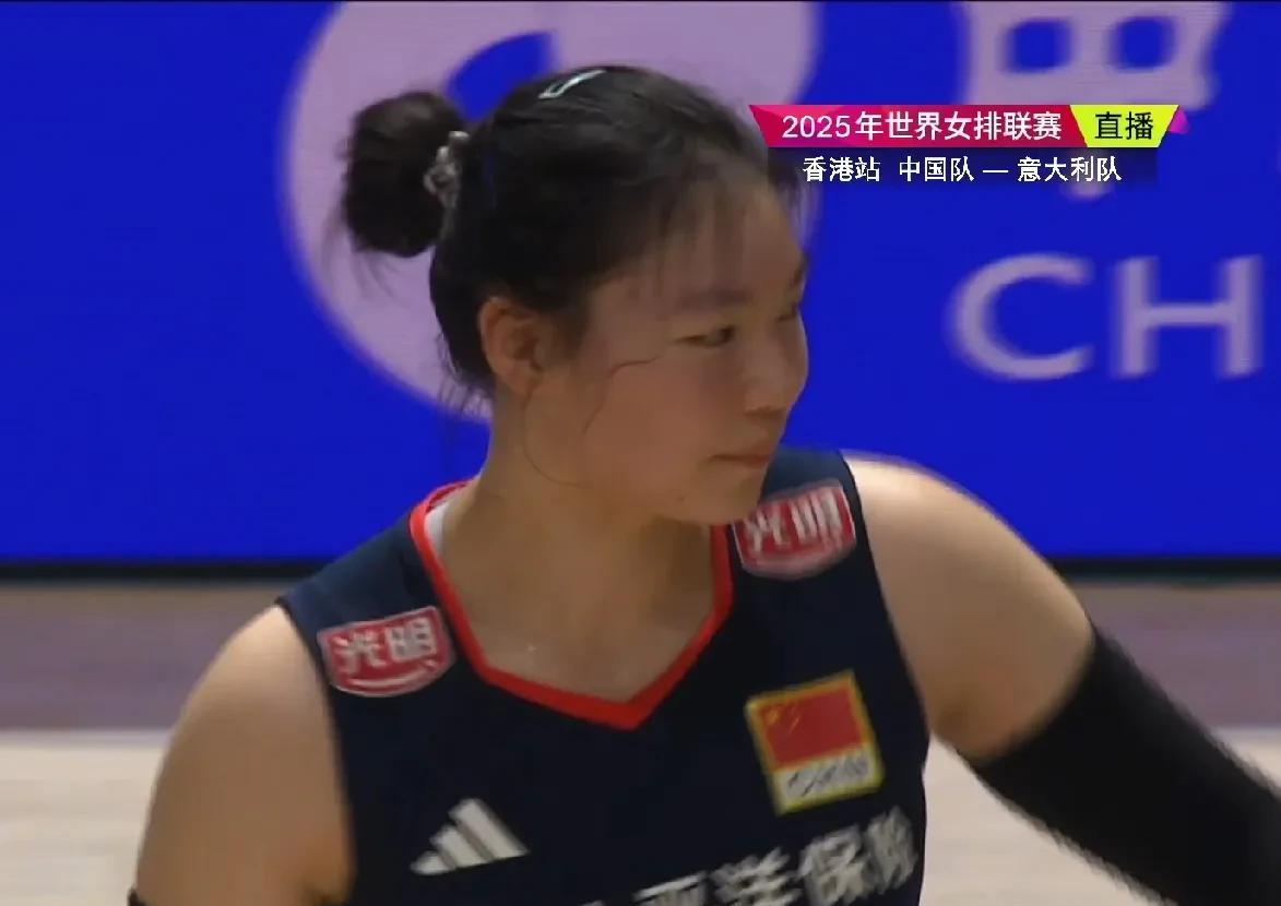 【今日张籽萱：经验与教训】中国女排输给意大利，小二传张籽萱既有惊艳发挥，又有宝
