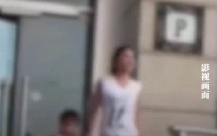 天津，一名男子背着妻子，与婚外女子保持不正当关系长达20多年，不仅生下一个儿子，还公然以夫妻名义生活