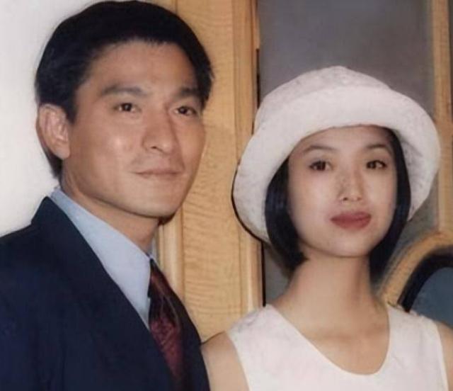 2004年，刘德华“求婚”被拒，全网唏嘘。但20年后才看懂，吴倩莲那声“对不起