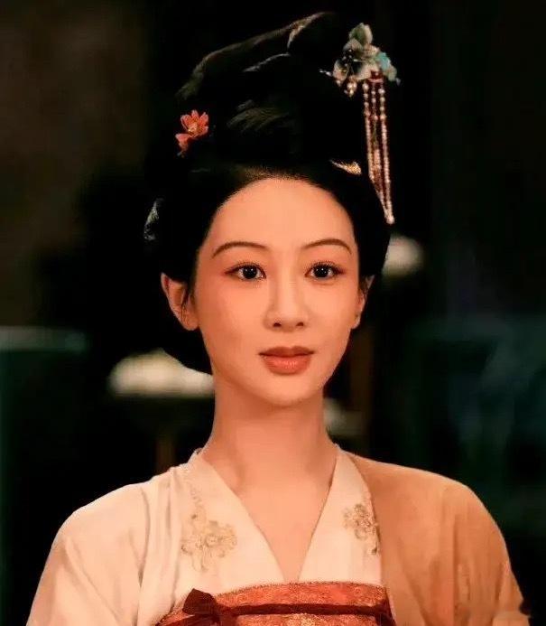 实话实说，近期《锦绣芳华》，《书卷一梦》，《桃花映江山》这三部平台大剧全都不值得