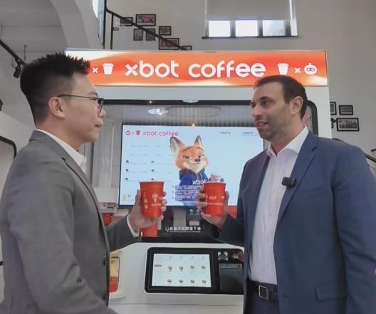 英国商界大佬放话：再不来中国就“凉凉”！这波“泼天富贵”谁敢不接。“你要么去