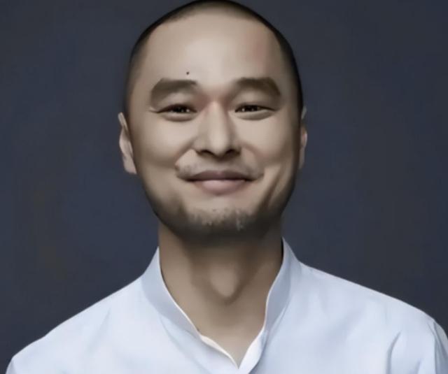 有一天，身价8亿的冯唐组了一个豪华饭局，只邀请了10个人，没承想竟然有6个人“放