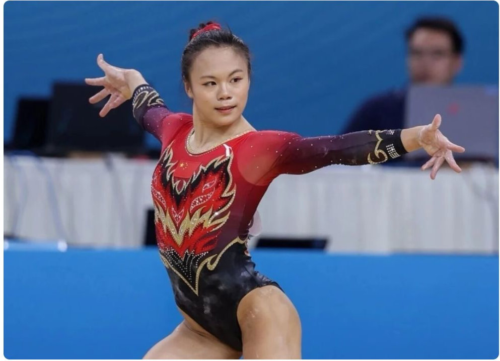 恭喜！中国体操19岁平衡木天后崛起：15.266分夺冠，超巴黎奥运冠军