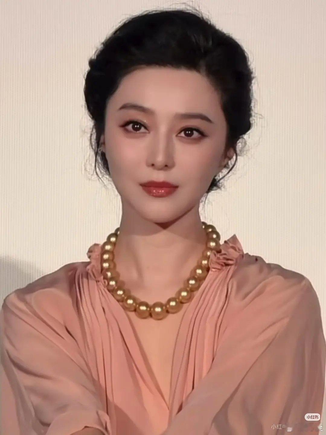 其实珠宝消失术也不只有刘亦菲，绝对的美貌面前🥲只能是点缀​​​