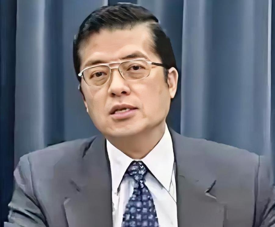 即将随团访问大陆的国民党副主席张荣恭对两岸关系的这番表述，算是比较清醒的了，全程