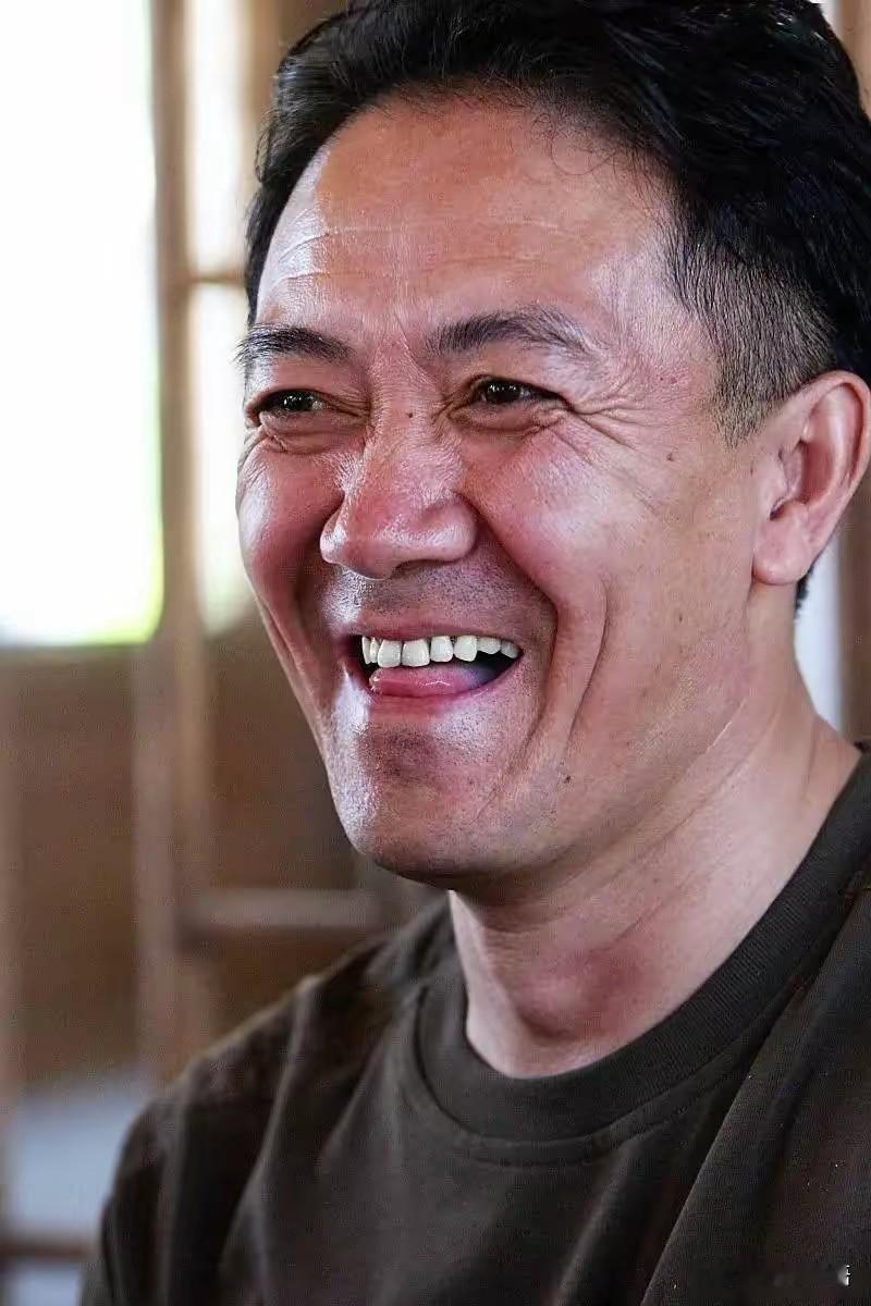 李幼斌说：“我的父母现在都还在世，父亲98岁，母亲95岁，他们现在都住在养老院，