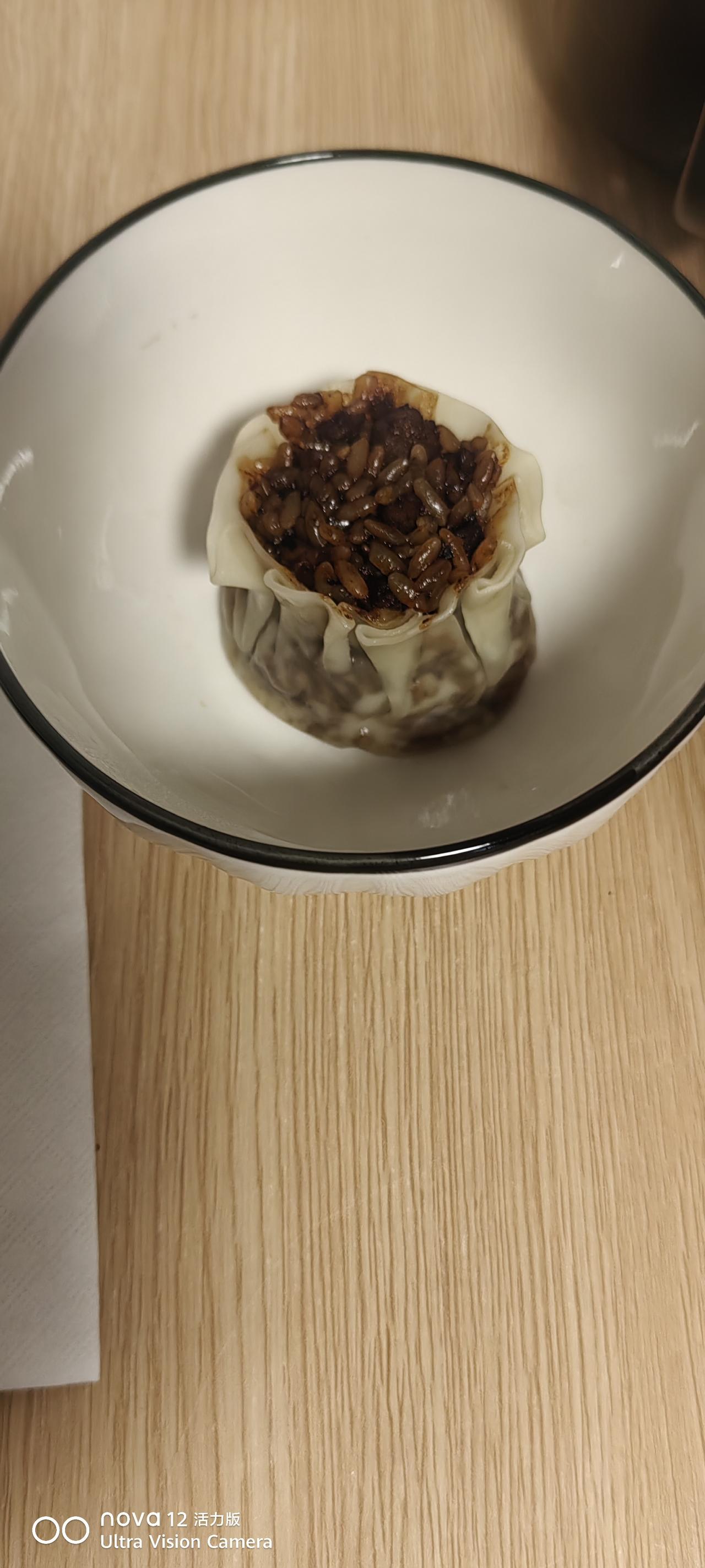 贴薪保姆之6.16早上6点半起床，热牛奶煮鸡蛋蒸烧麦，一个牛肉烧麦我估计得5～