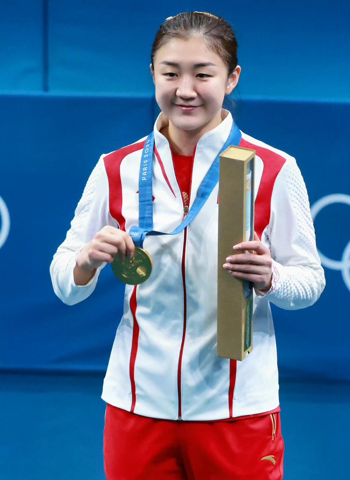 看到邓亚萍和陈梦这段对话，我这退休大姐心里咯噔一下。央视《体坛零距离》节目中