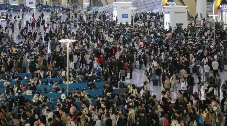 杭州西站五一客流创新高2025年五一假期（4月29日至5月5日），杭州西站交出