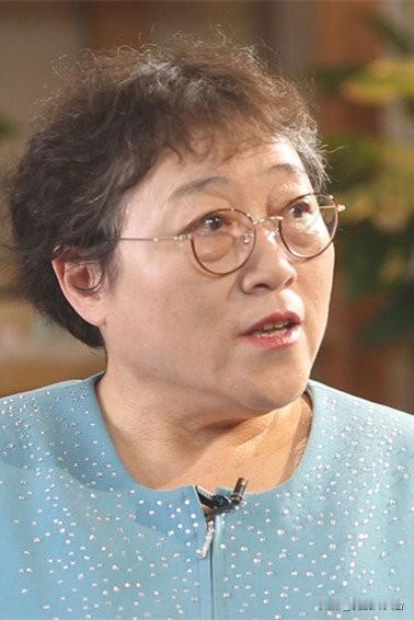 李银河老师说：“男欢女爱容易翻车。我有两个熟人，一个年轻时夜夜笙歌，四十出头开始