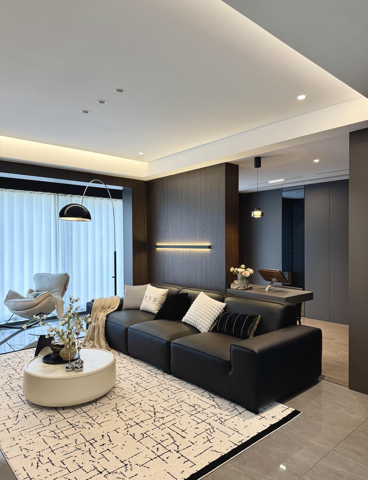 在小县城，月入2万也能装出高品质生活，没想到吧？数据显示，2023年小城家装市