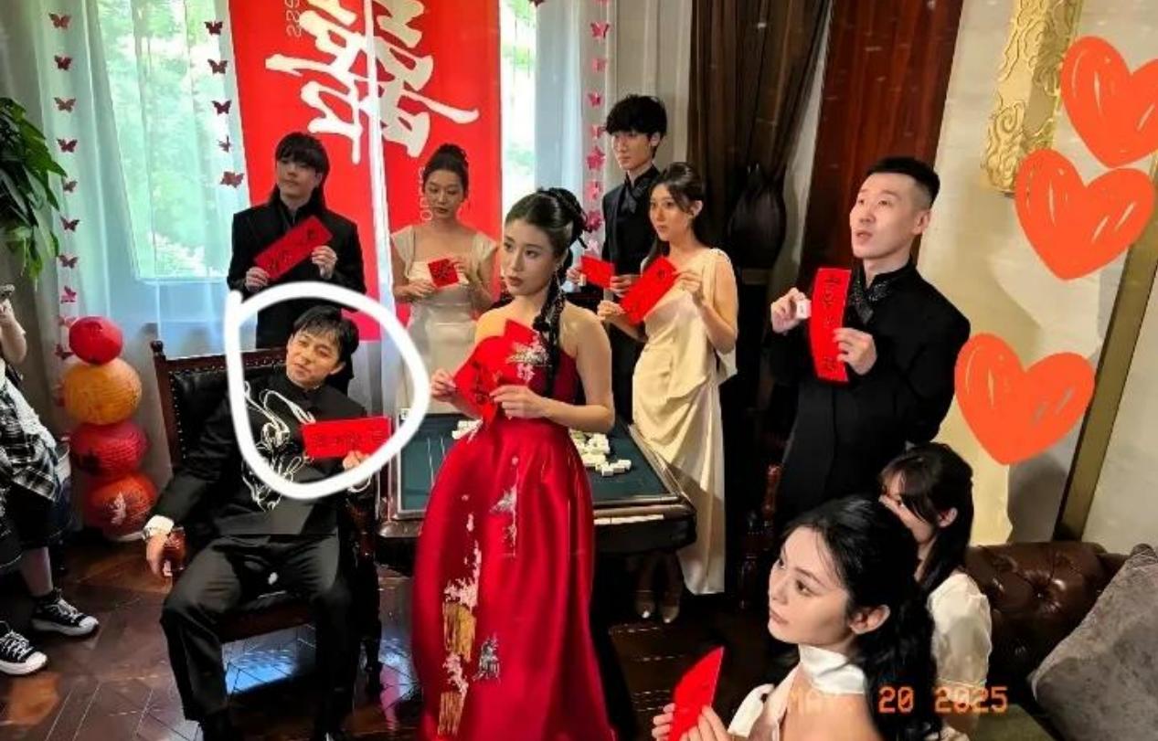 刚刚查了一下德云社的张九龄婚礼事件万万没想到，张九龄竟然悄悄地恋爱了！更