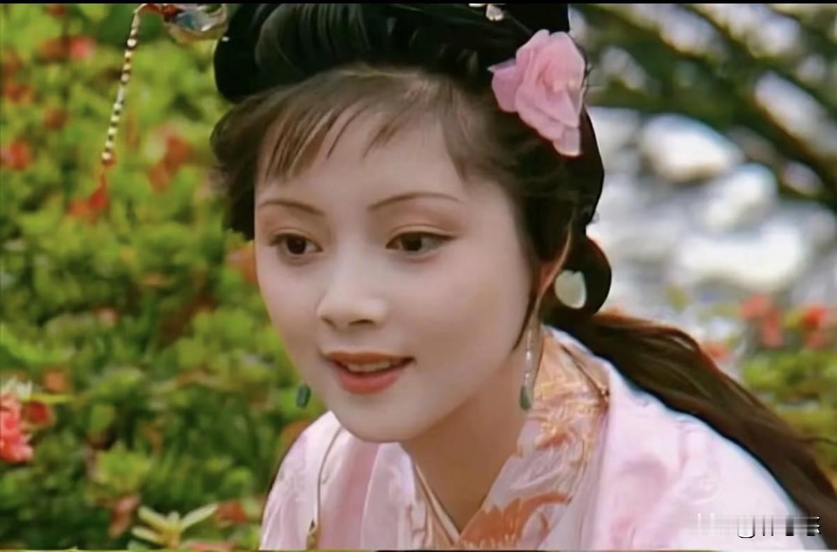 《红楼梦》里贾琏那样的人，就稍微做了些事，同情了一下石呆子，读者就说他其实也很好