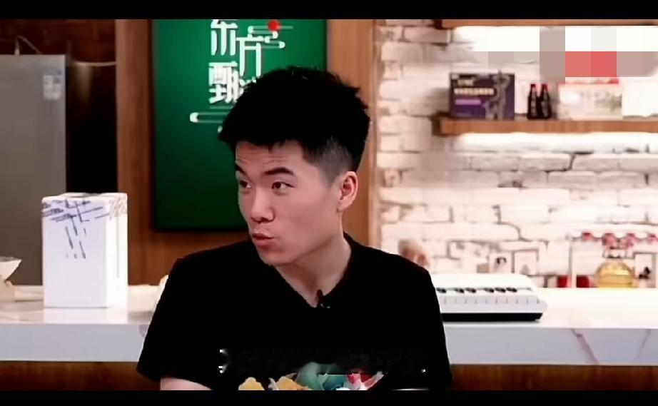 董宇辉采访周星驰，说自己看了500遍大话西游。周星驰现场质疑：怎么也不会有看5