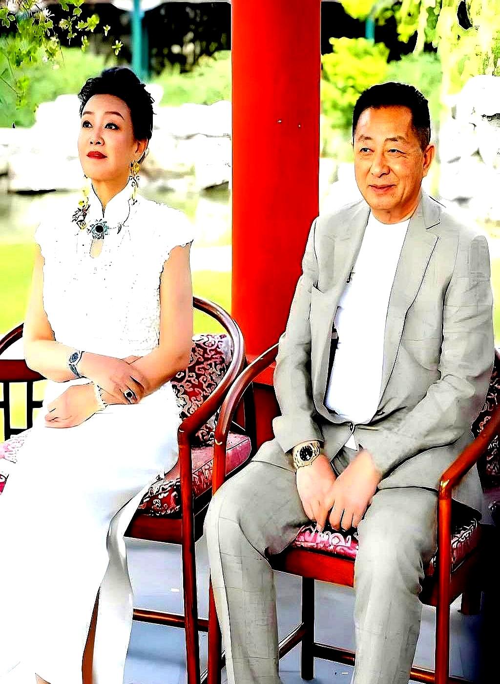 39年前张兰掏丈夫外套兜找钥匙，翻出封前女友写的情书，当场没掉一滴眼泪。第一