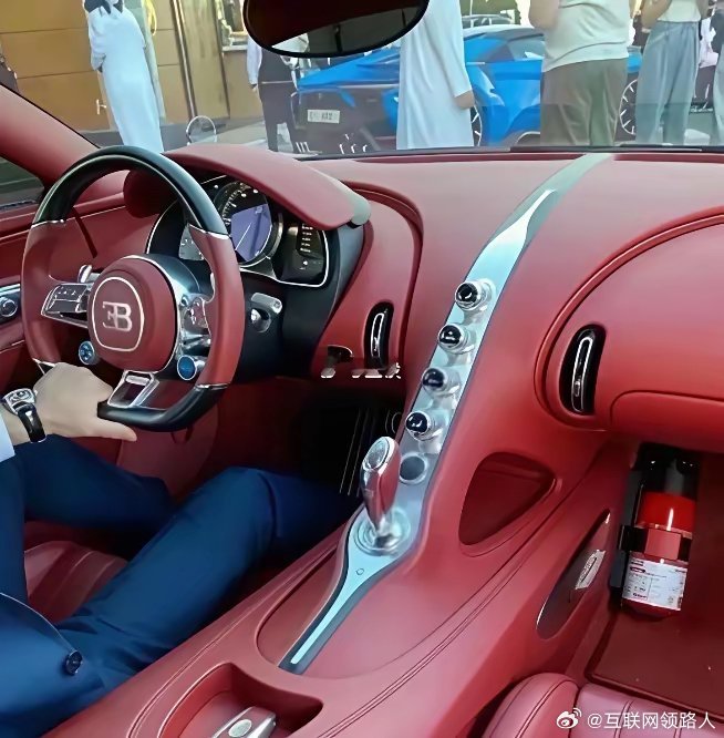 为什么这种豪车，反而没有大屏？