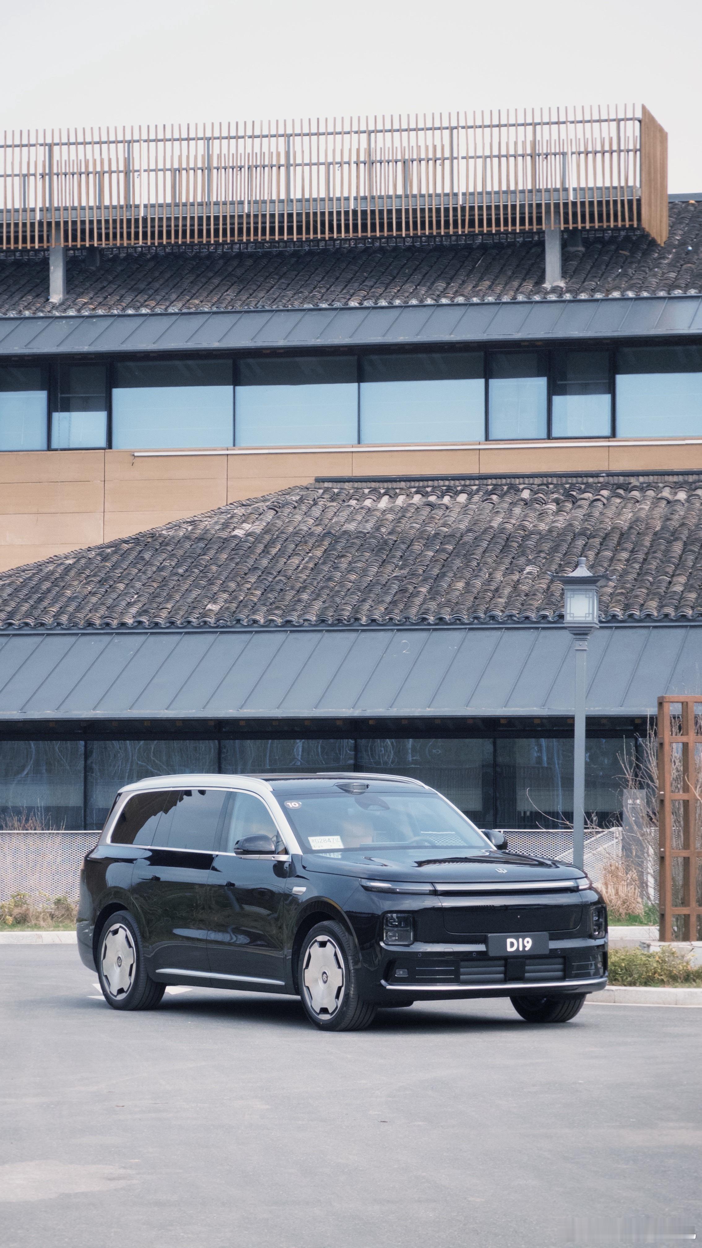 零跑D19的视频有点长，快一个小时还没剪完我看大家对辅助驾驶比较感兴趣，我来