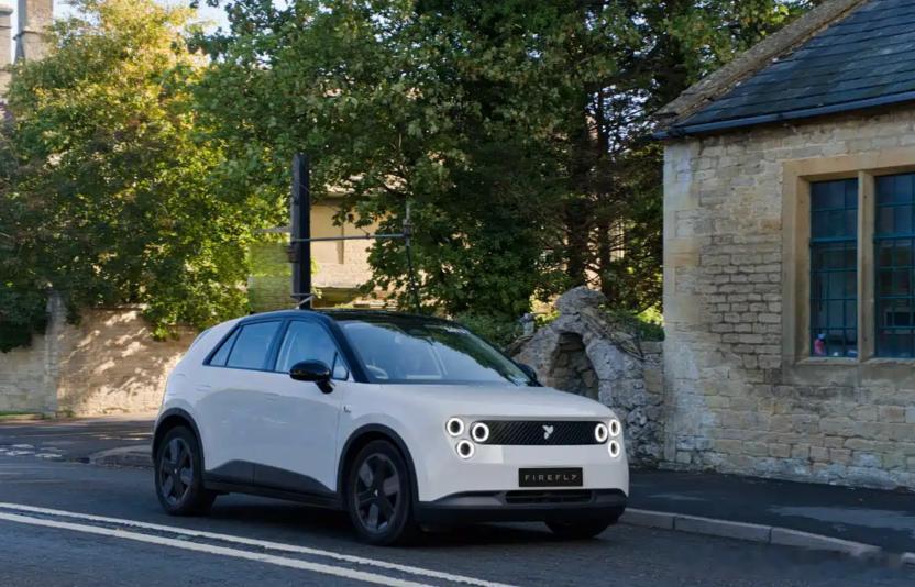 萤火虫崛起了，即将发往新加坡。日前，firefly萤火虫官方表示旗下小型车——萤