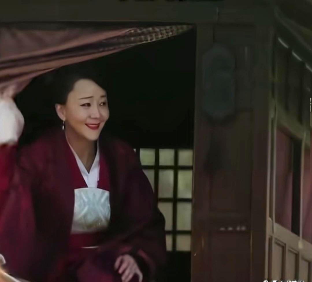 顾廷烨的情感困境太扎心！他年少时向父亲诉说母亲冤屈，得到的回应是“谁死了