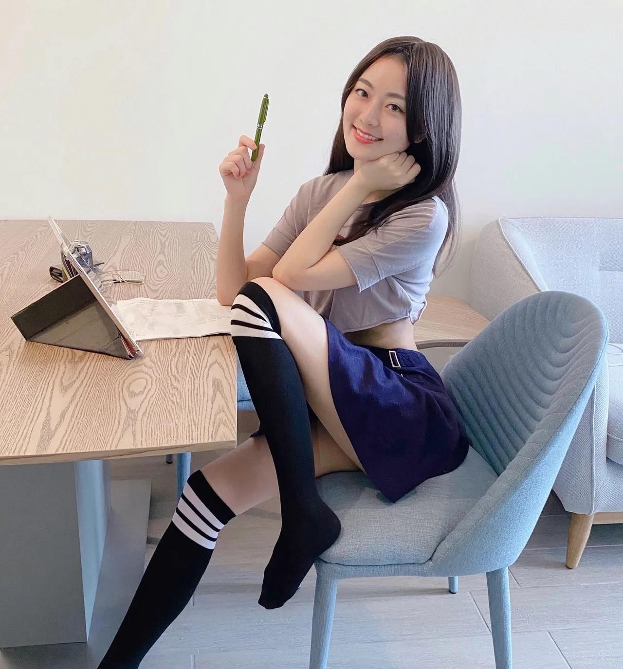 王卓淇，168cm的身高在港姐中真是鹤立鸡群，2014年度亚军实至名归。