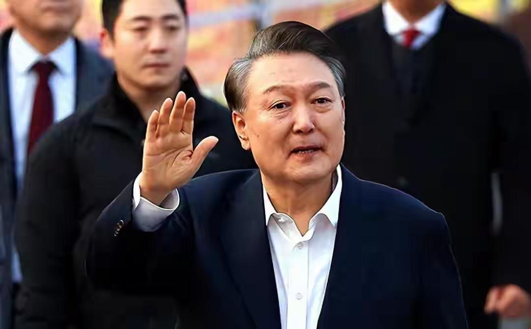 ​韩国总统尹锡悦所犯的罪行可不轻，这时候又多了一项罪行，从特检组传出惊人消息，尹