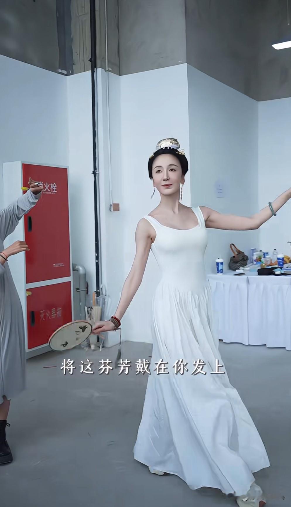 6月10日，娄艺潇糊涂，怎么又动脸了？网友辣评：看脸部状态感觉起码40➕了！